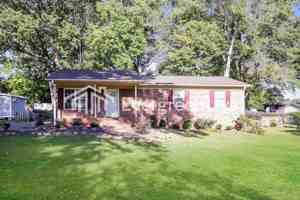 featured image of 124 Longbow Rd