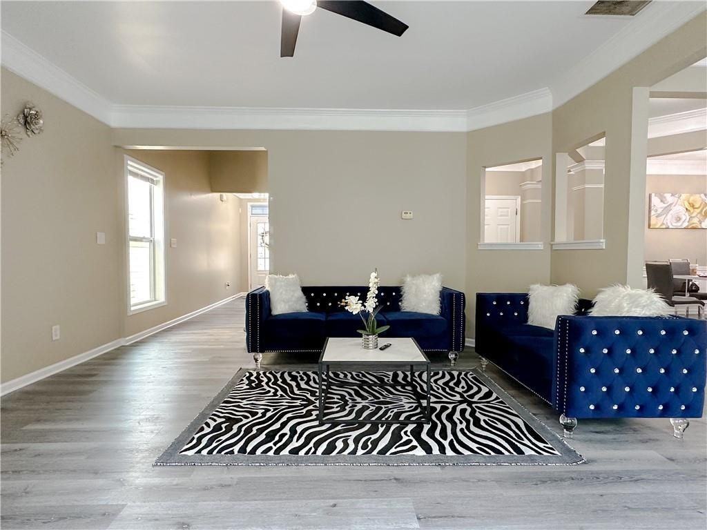 2206 Worrall Hill Dr - Photo 4 of 32