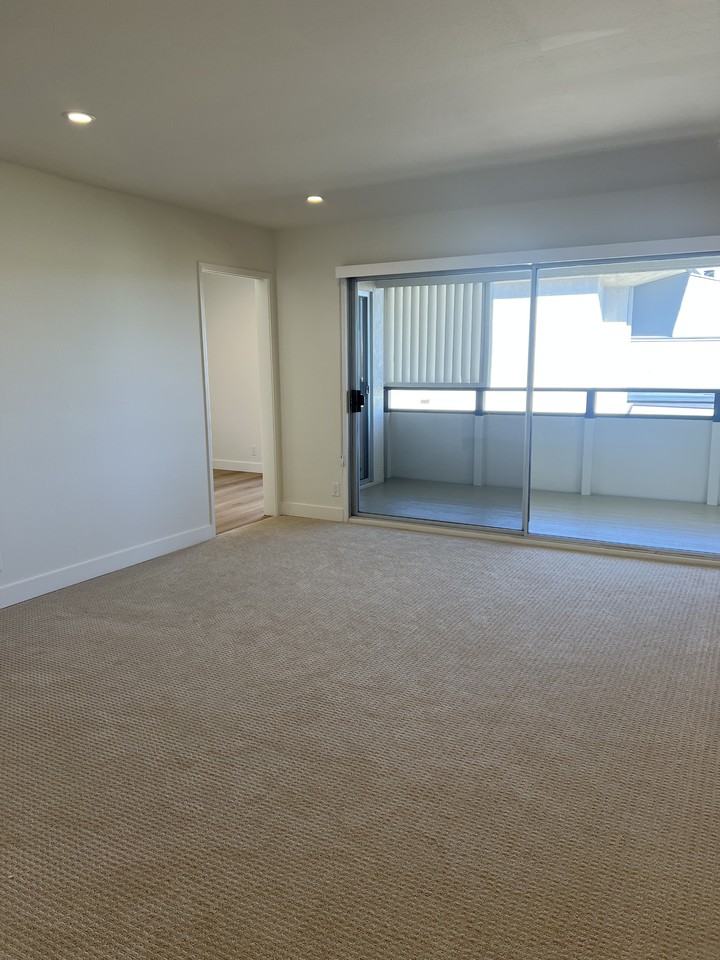 499 Via Casitas #VC10 - Photo 5 of 15