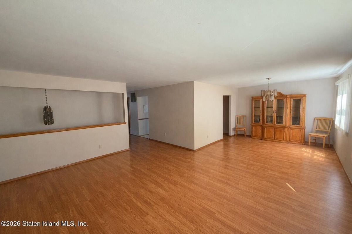 340 Fanning St - Photo 2 of 9