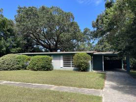 24 Alan-a-Dale Drive - Photo 1 of 1
