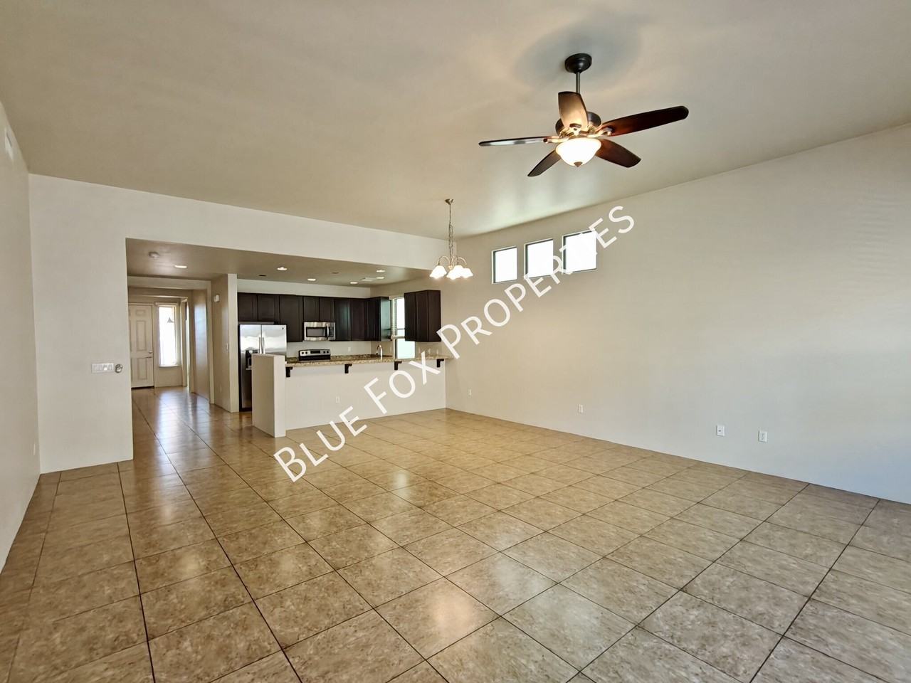 321 E Calderwood Rd - Photo 3 of 27