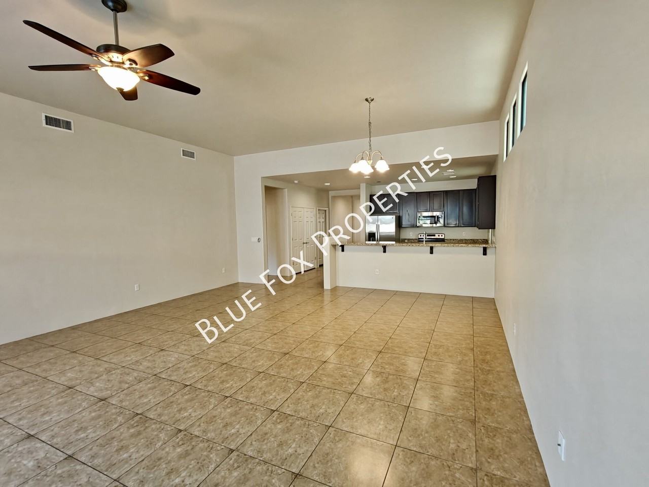 321 E Calderwood Rd - Photo 4 of 27