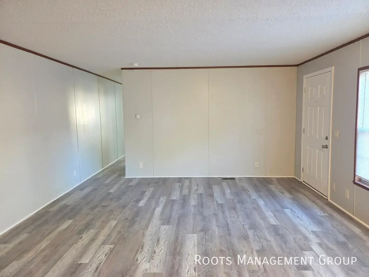 2913 Apollo Dr - Photo 3 of 16