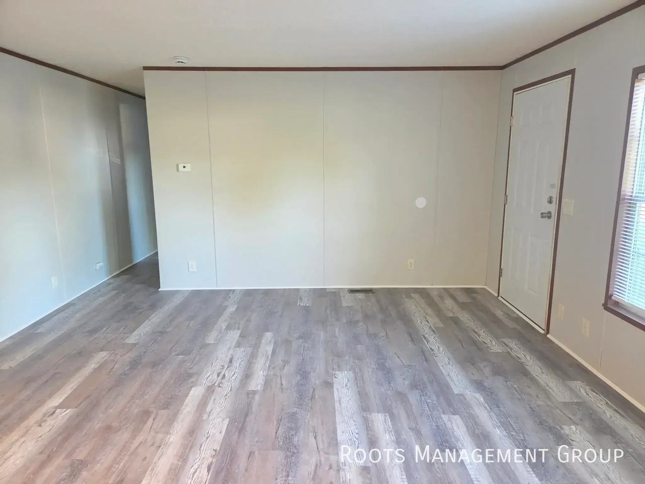 2677 Apollo Dr - Photo 2 of 14