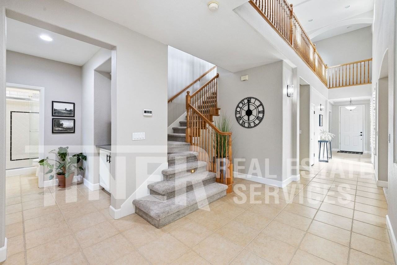 3216 Rapallo Pl - Photo 7 of 37