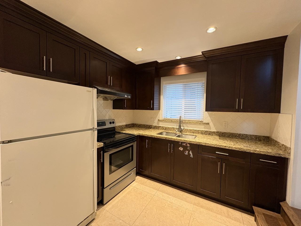 5772 Rhodes Street - Photo 4 of 19