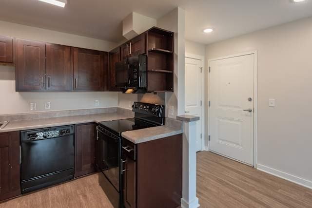 Huntington Village - Photo 5 of 24