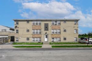featured image of 1550 N 1st Ave #1E