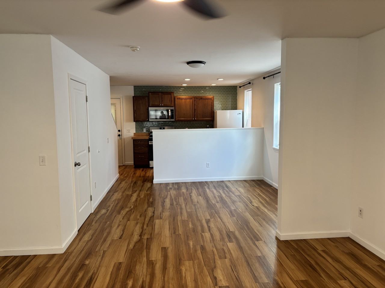 346 Mcdowell St #B - Photo 4 of 19