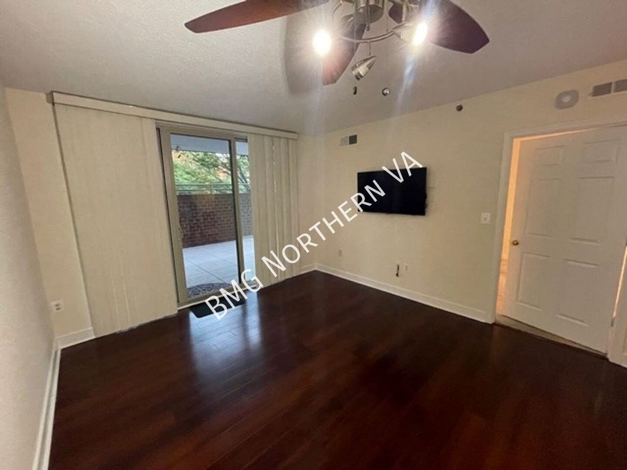 1050 N Taylor St #104 - Photo 5 of 16