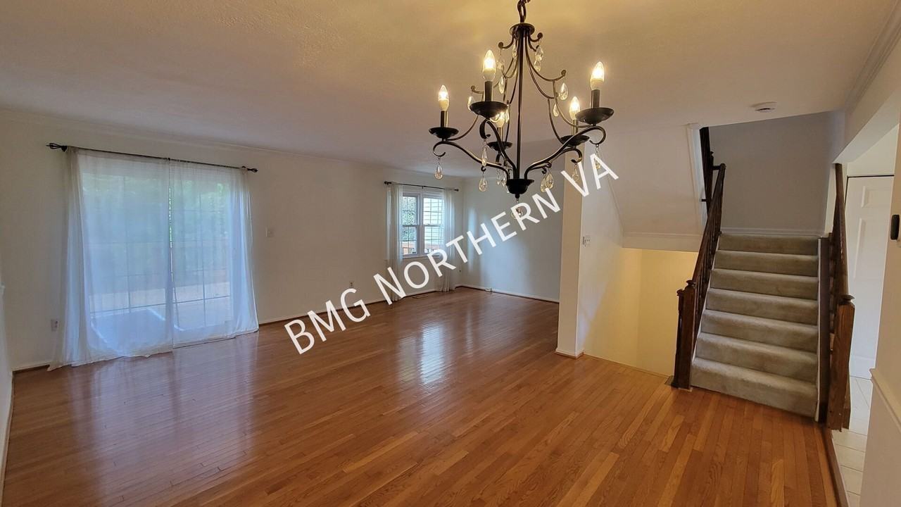 6106 Heron Pond Ct - Photo 6 of 23