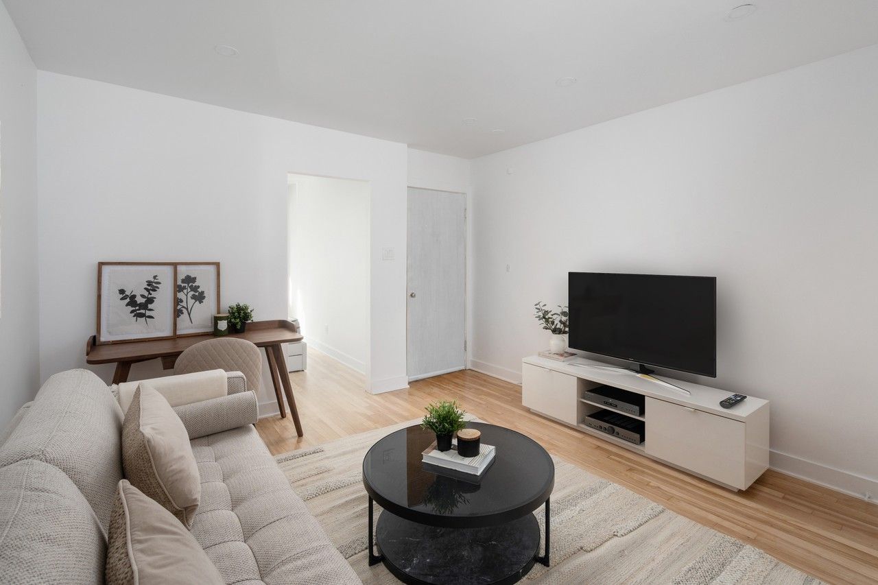 4245 Rue Marquette - Photo 3 of 7