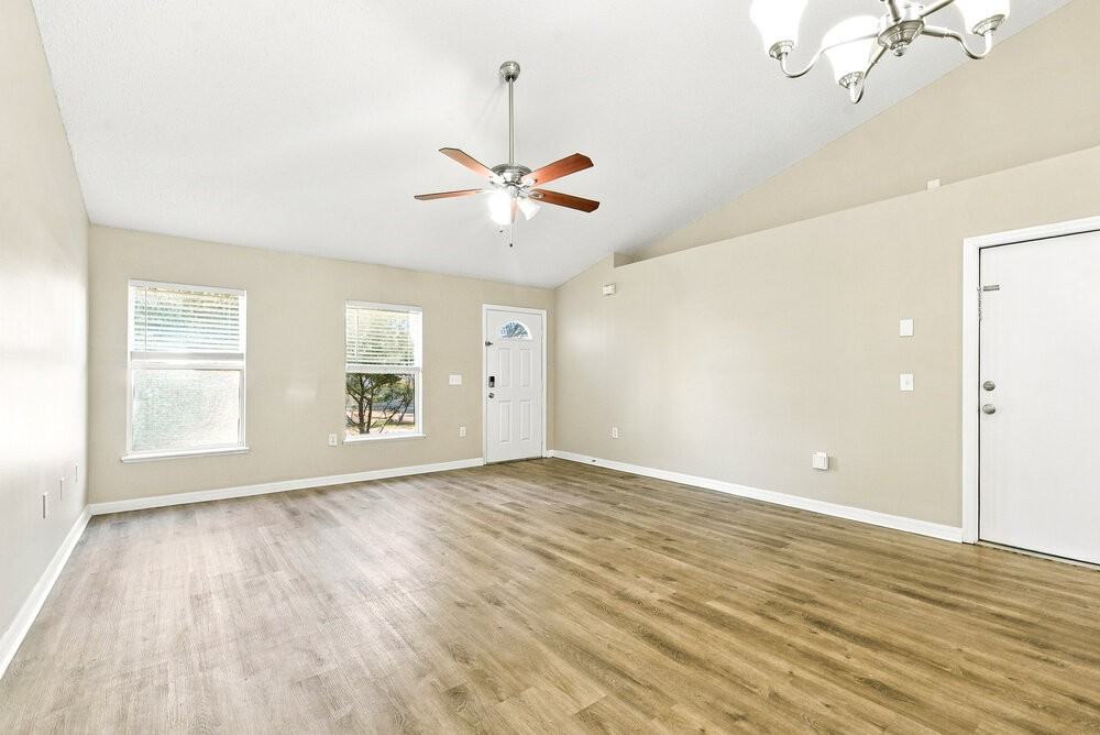 2790 Woodland Creek Loop - Photo 3 of 16
