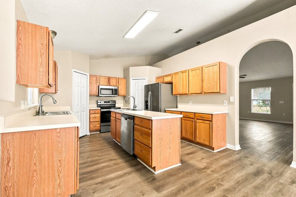 2790 Woodland Creek Loop - Photo 7 of 16