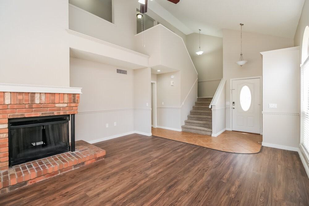 1513 E Heather Ave - Photo 4 of 17