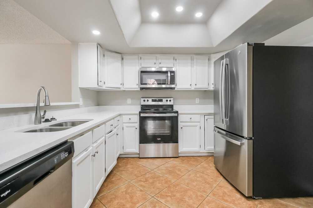 1513 E Heather Ave - Photo 7 of 17