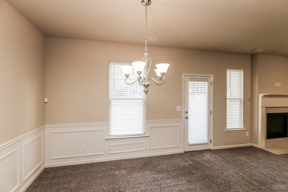 5033 Saphire Ct - Photo 5 of 17