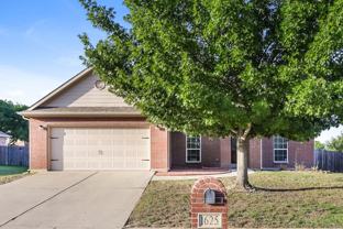 1625 Salado Trl - Photo 1 of 1