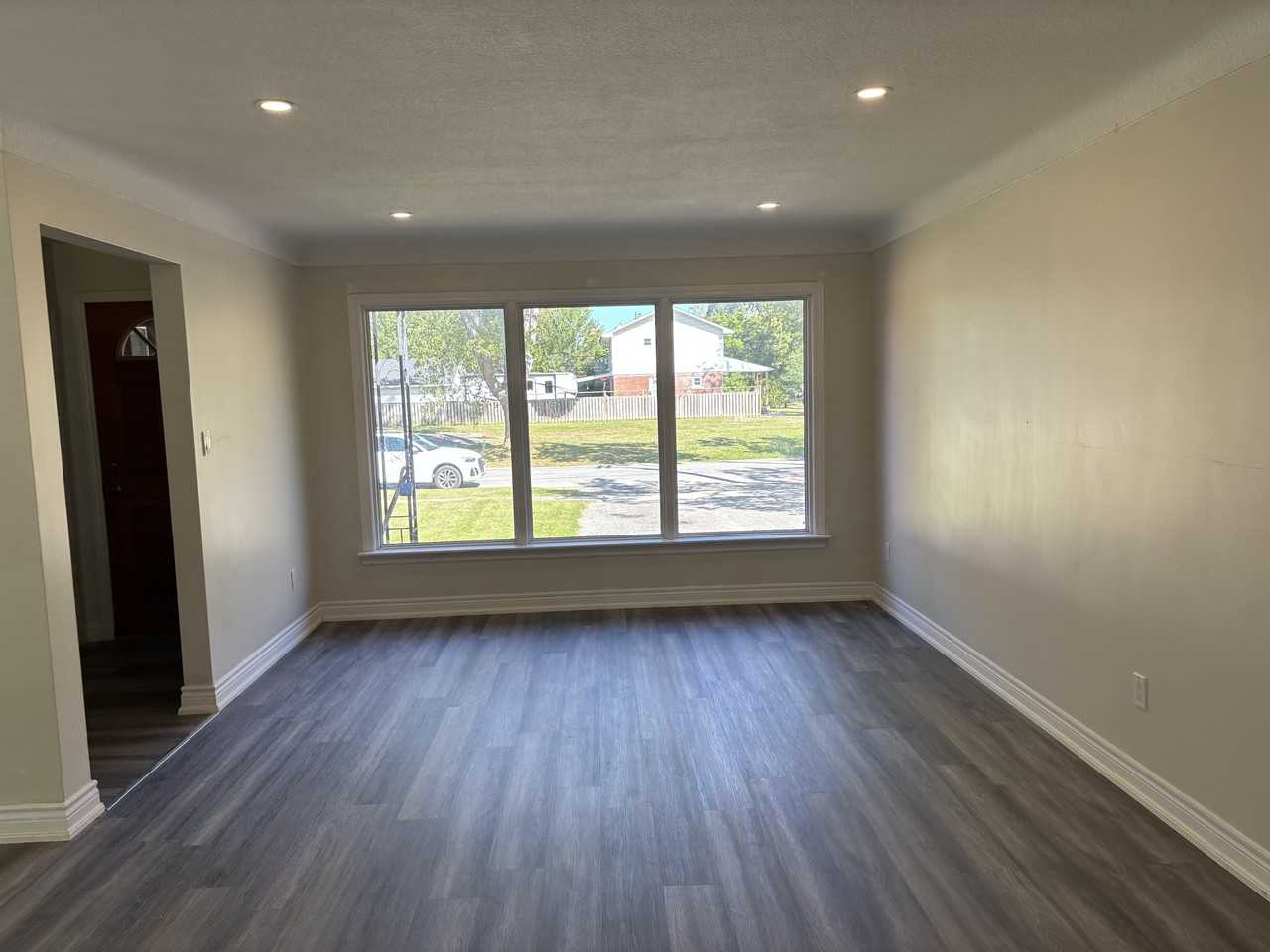 69 Summitt Ave - Photo 5 of 11