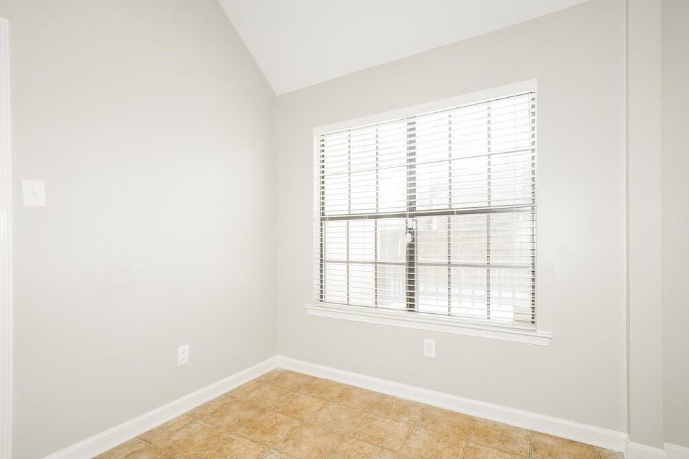 4005 Eagle Ridge Ln - Photo 6 of 15