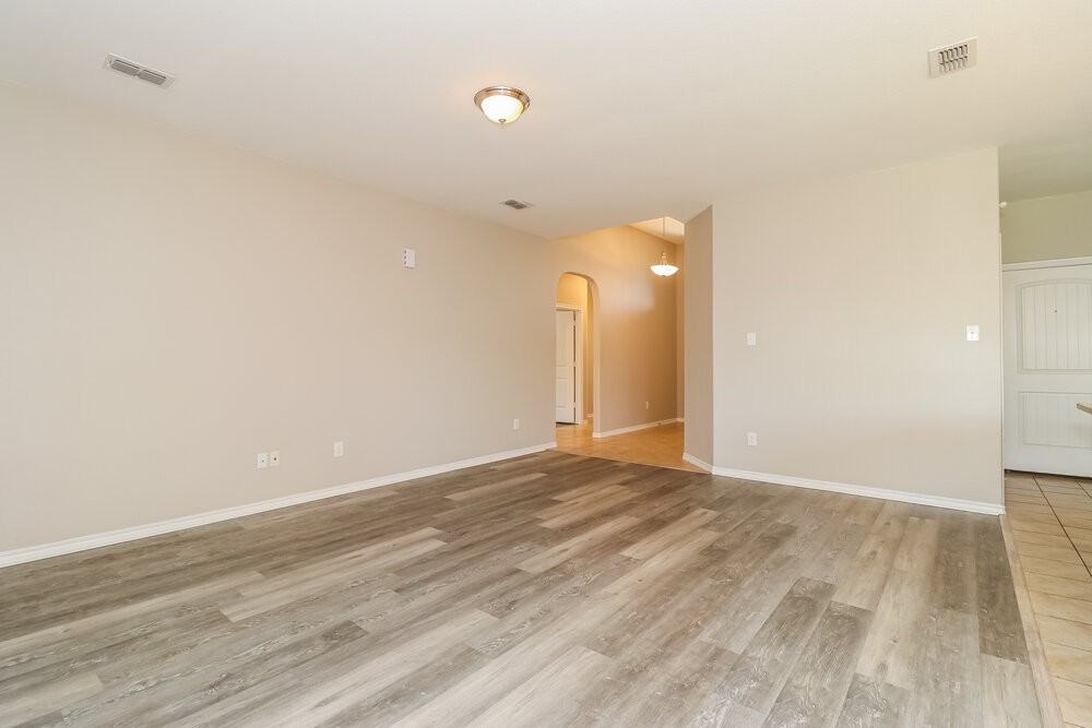 2533 Clarks Mill Ln - Photo 3 of 16