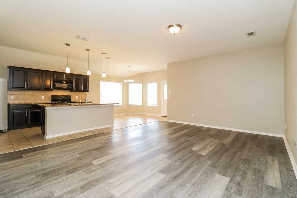2533 Clarks Mill Ln - Photo 5 of 16