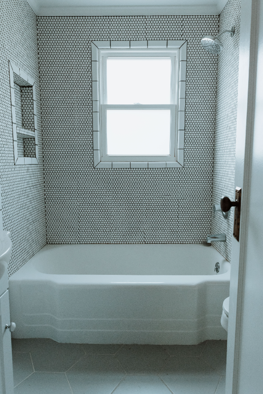2106 Englewood St - Photo 7 of 14
