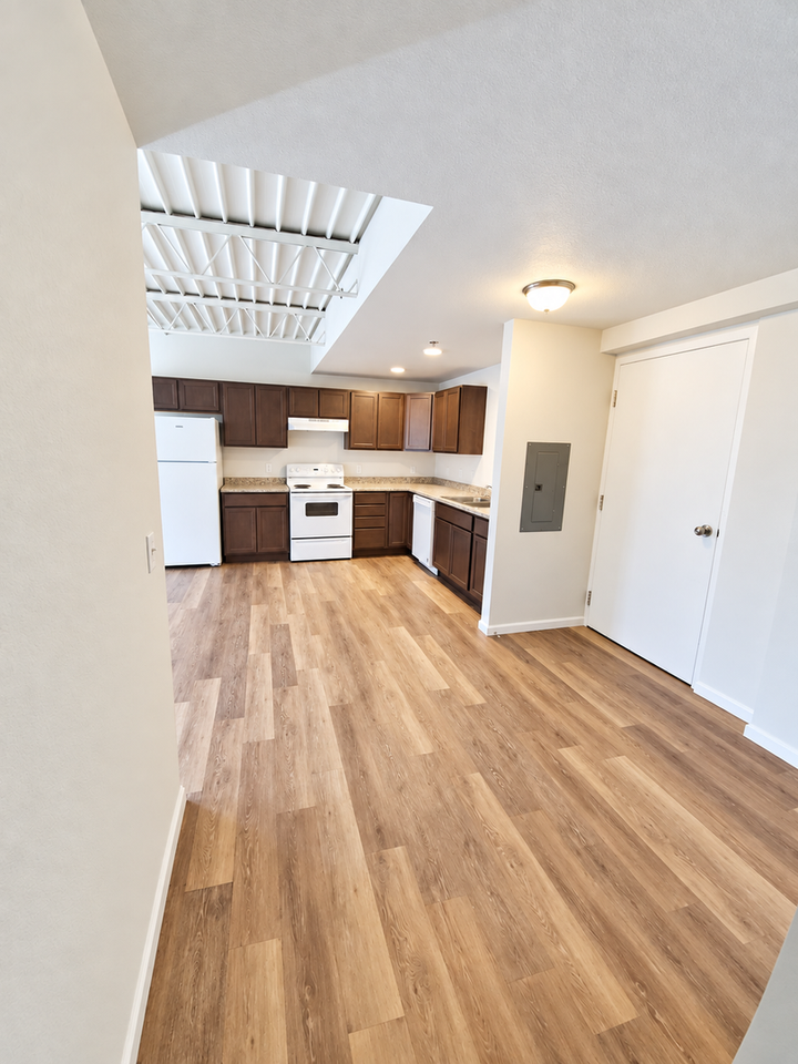 Cutlass-915 S Superior St. - Photo 2 of 29
