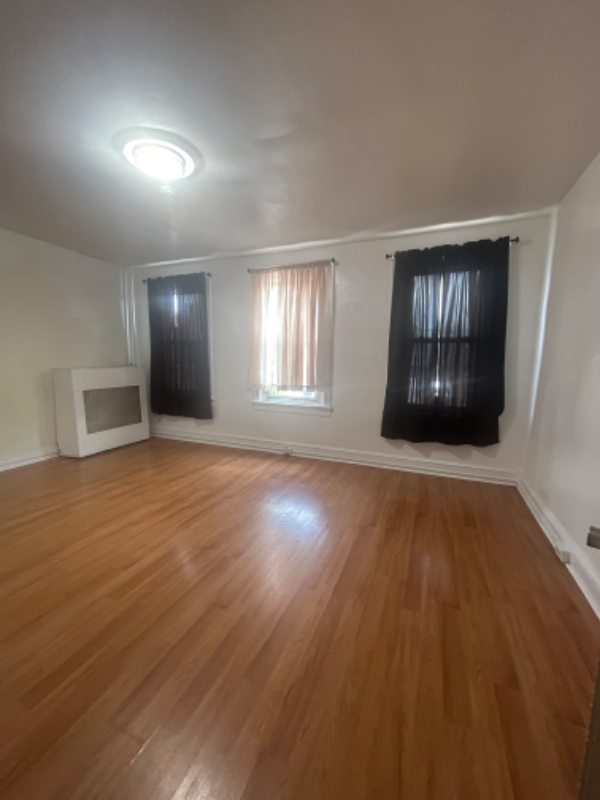 233 Hamilton Ave #2 - Photo 3 of 7