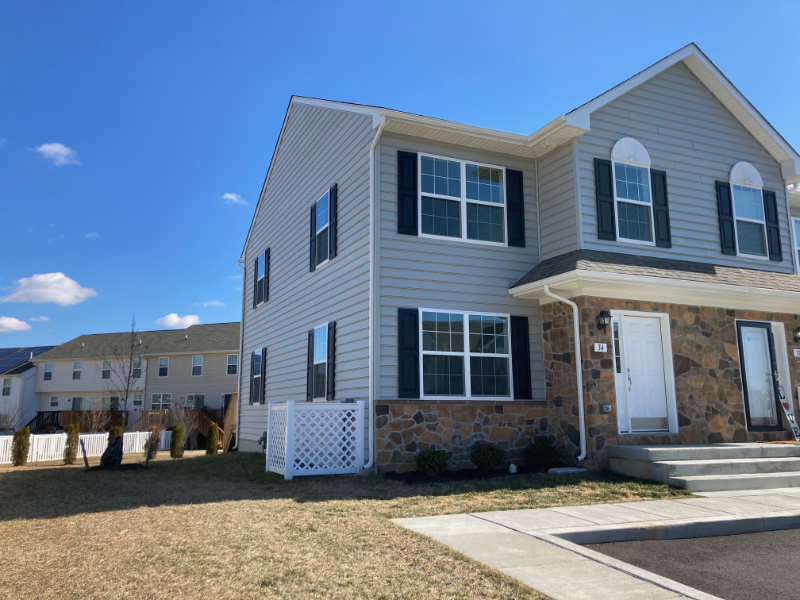 34 Cambria Ln