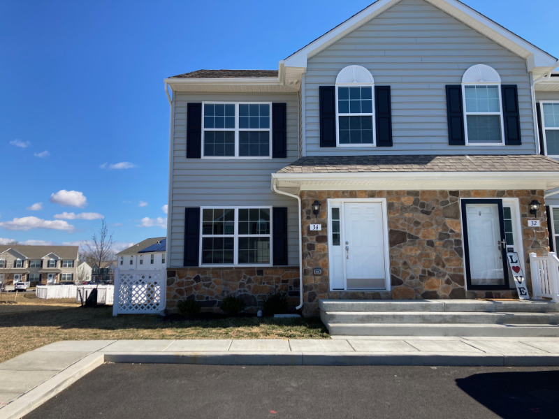 34 Cambria Ln - Photo 2 of 16