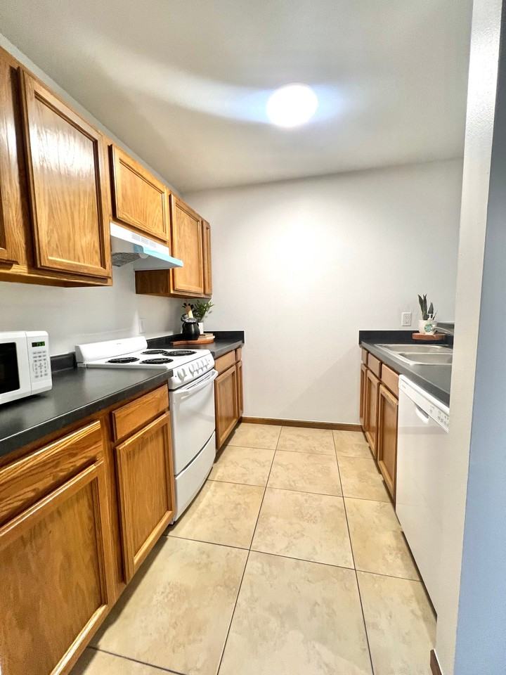 123 3rd St #3 - Photo 7 of 18