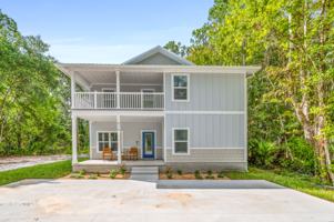 featured image of 975 Ervin St