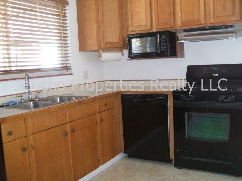 451 S Swadley St - Photo 2 of 12