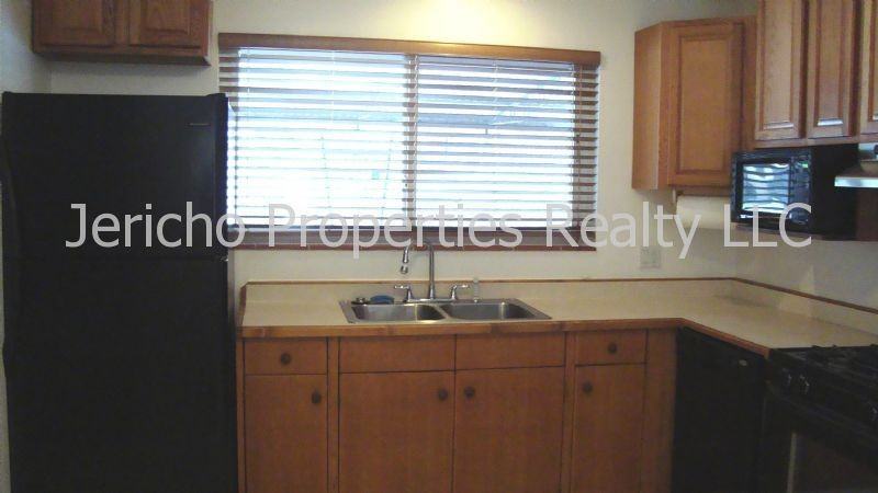 451 S Swadley St - Photo 3 of 12