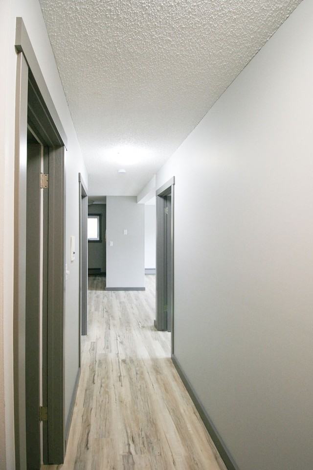2311 17b St Sw - Photo 4 of 16