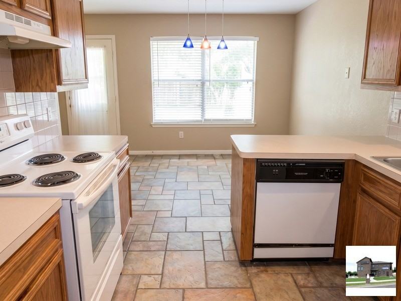 1311 Elke Cir - Photo 5 of 50
