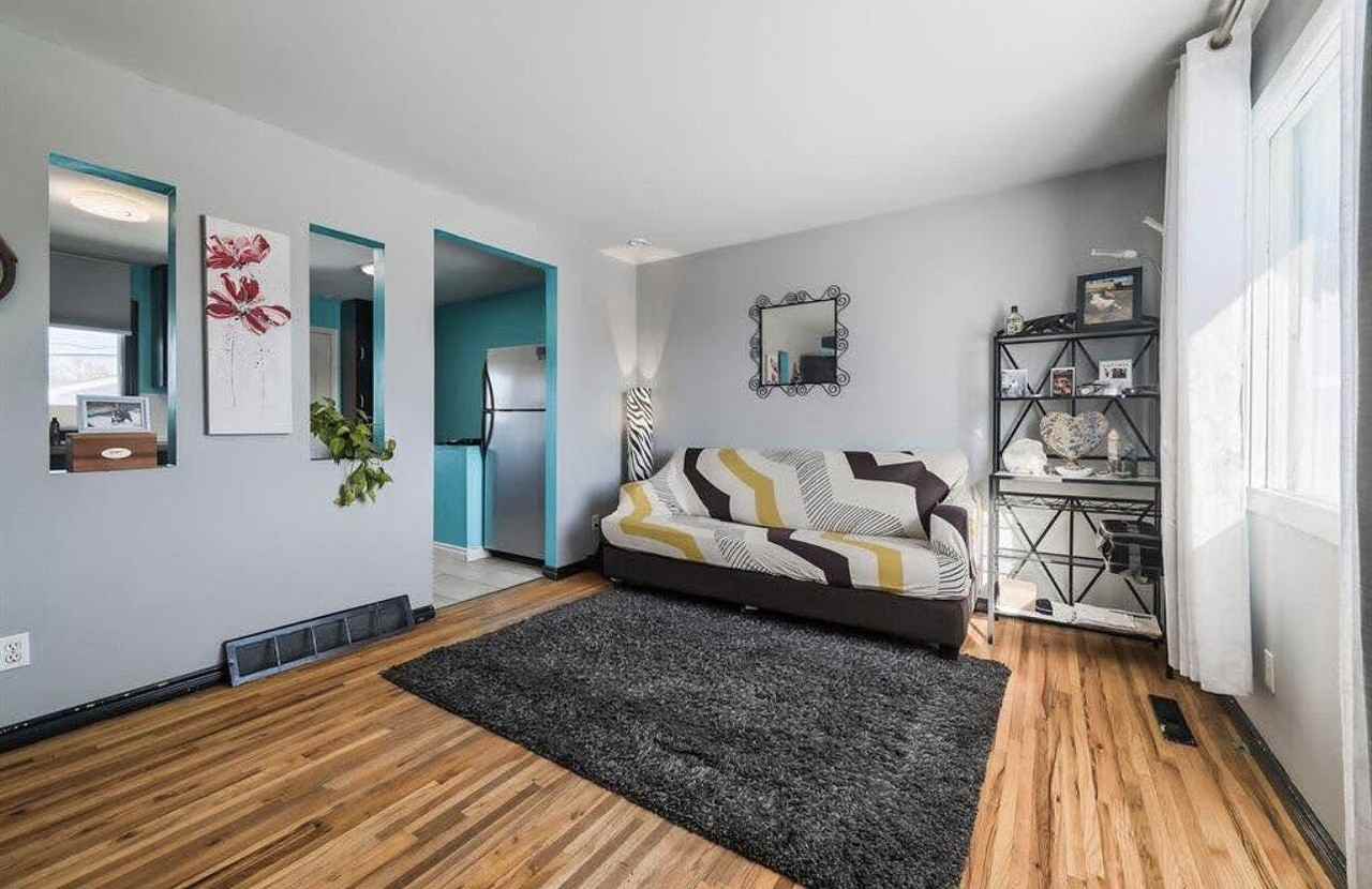 4327 69 St Nw - Photo 5 of 20