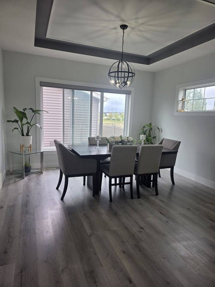 1760 25 St Nw - Photo 2 of 17