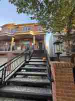 featured image of 816 -816 Royal Ave Sw