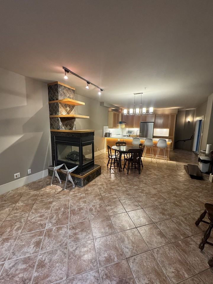 816 -816 Royal Ave Sw - Photo 4 of 12