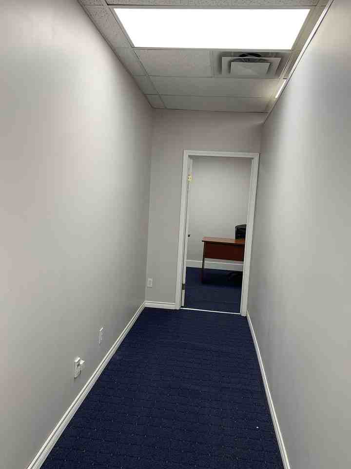 3825 34 St Ne - Photo 3 of 3