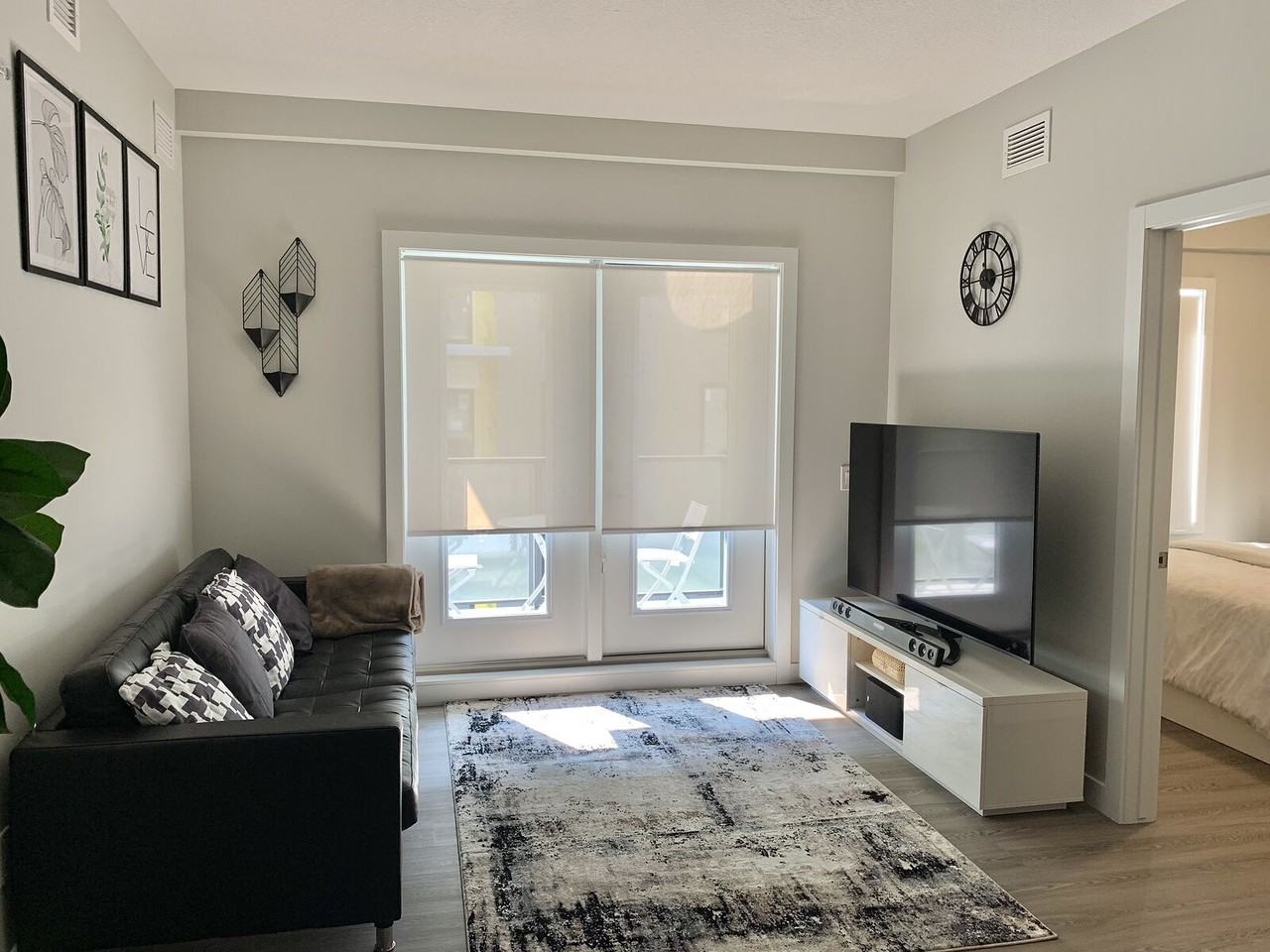 7711 Macleod Trail Sw - Photo 2 of 12