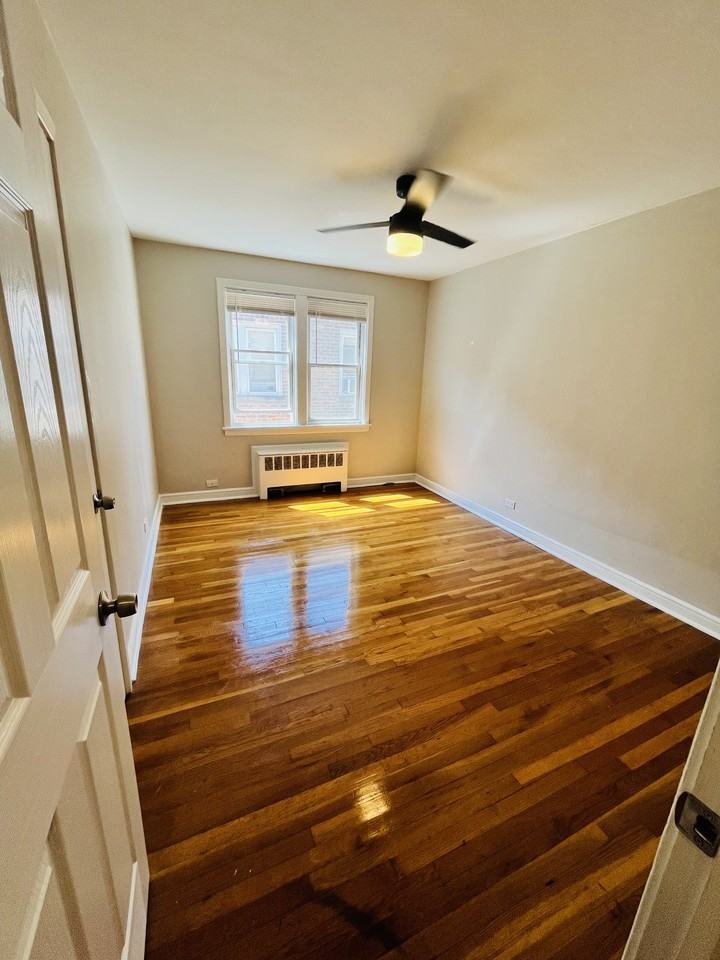 717 Brummel St #2W - Photo 3 of 10