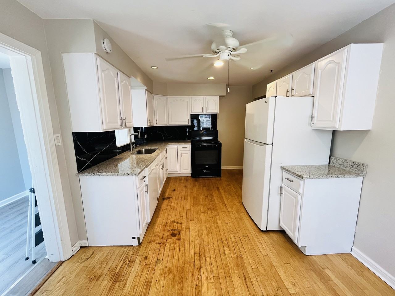 717 Brummel St #2W - Photo 4 of 10