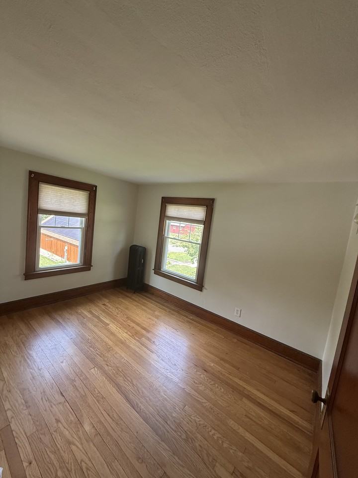 1909 Main St #2 - Photo 2 of 14