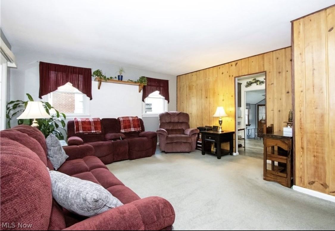 128 Woodlawn Ave Nw #128 - Photo 4 of 17