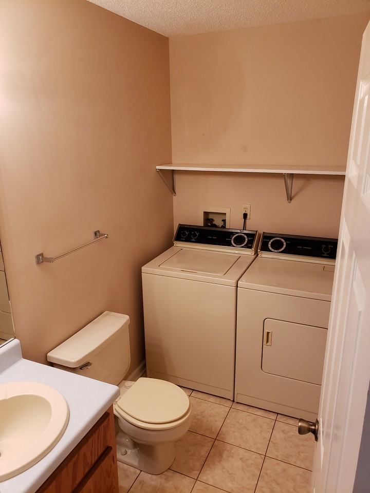 151 Candlebrook Dr #151C - Photo 3 of 17
