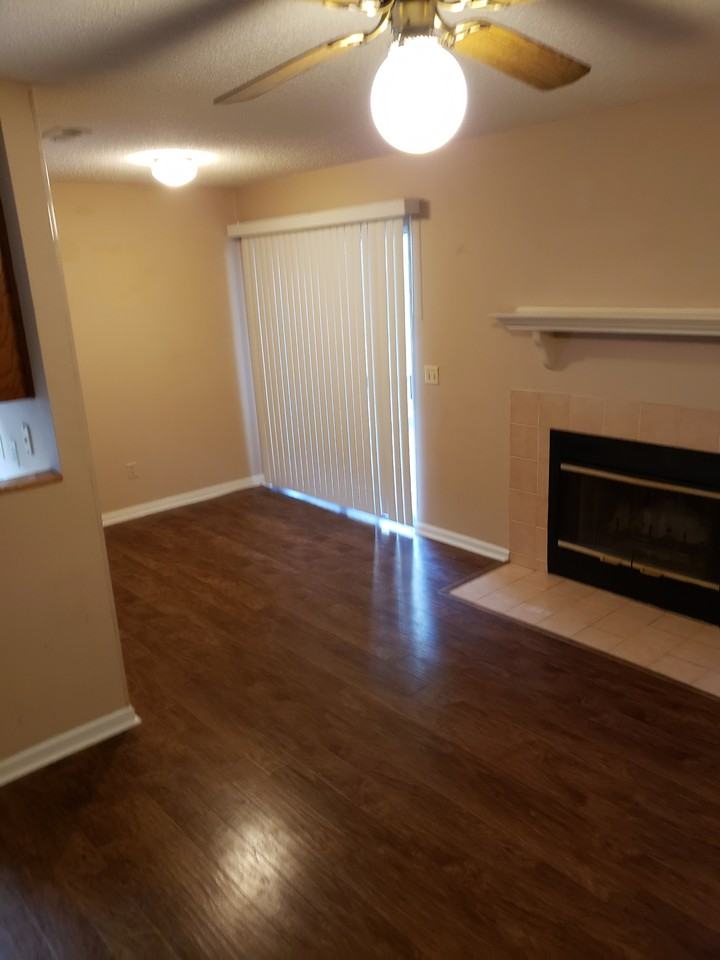 151 Candlebrook Dr #151C - Photo 7 of 17